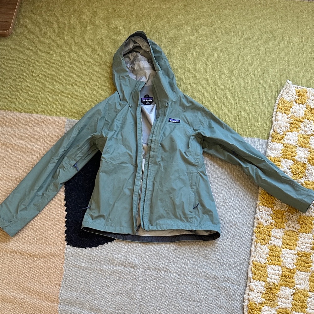 Patagonia Women’s Torrentshell Rain Jacket
